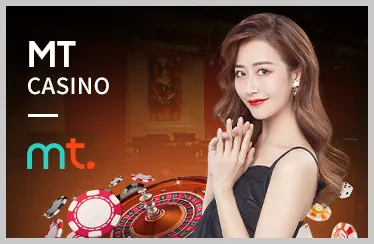 Đường đua ngựa với các vận động viên, thể hiện các môn thể thao khác